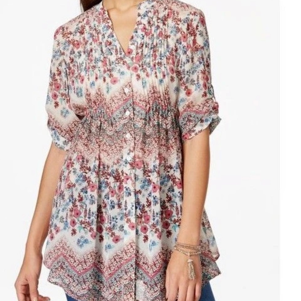 Beautiful flowy pattern dress: American Rag Cie